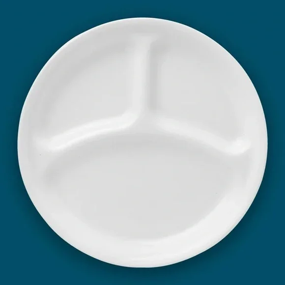 Corelle- New Set of 16 Corelle Winter White Frost, Divided Plates Lunch & Dinner - Picture 3 of 10